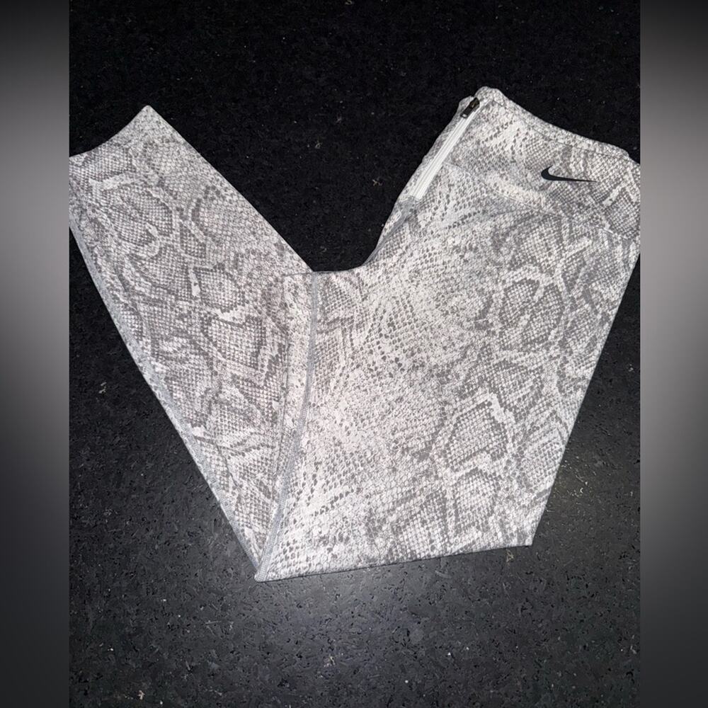 New Nike Python Pattern Print Black Gray Zip Up F… - image 8
